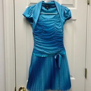 Amy Byer formal blue ruffled dress